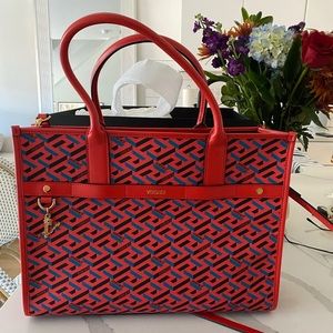 Versace - La Greca Signature Tote Bag